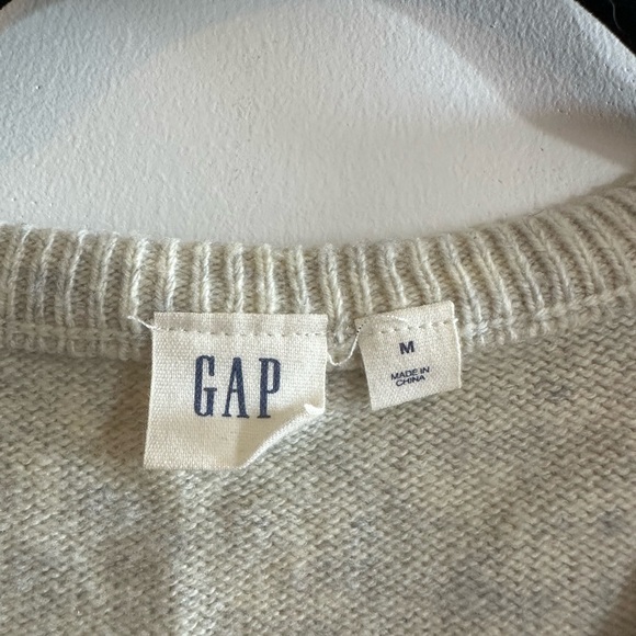 Gap merino wool blend sweater. Horse print. Light grey. Size medium. - Picture 5 of 5